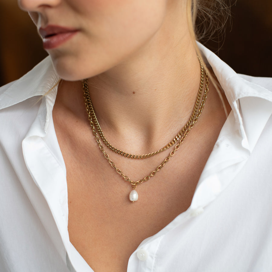 Chunky Pearl Pendant Necklace