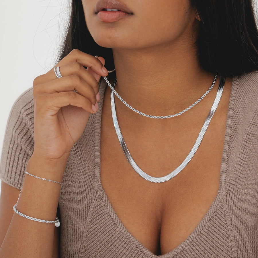 Silver Chunky Essentials Necklace