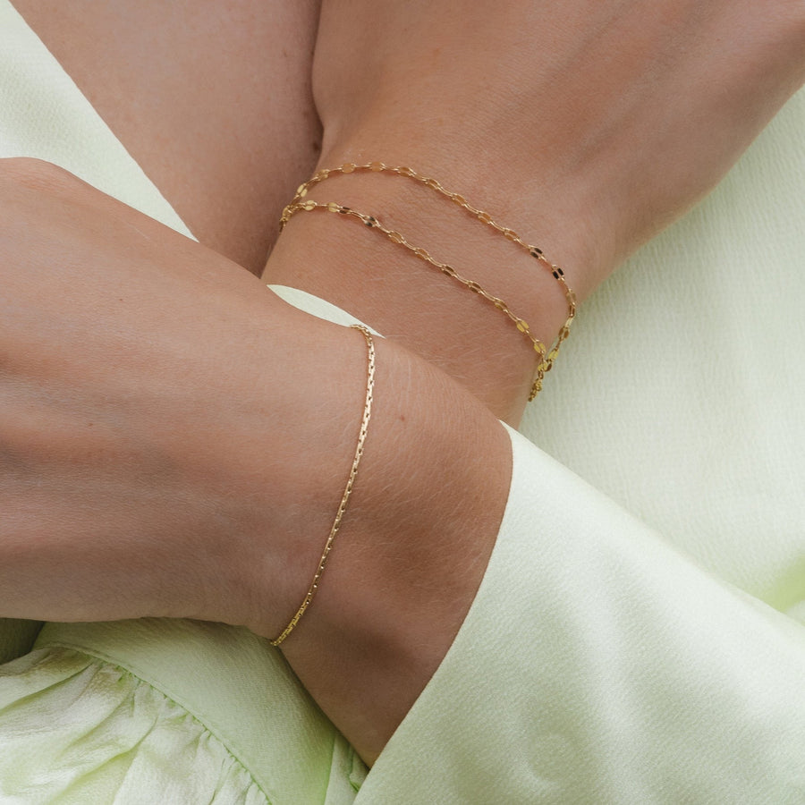 LISA dainty pearl bracelet - Carrie Whelan Designs